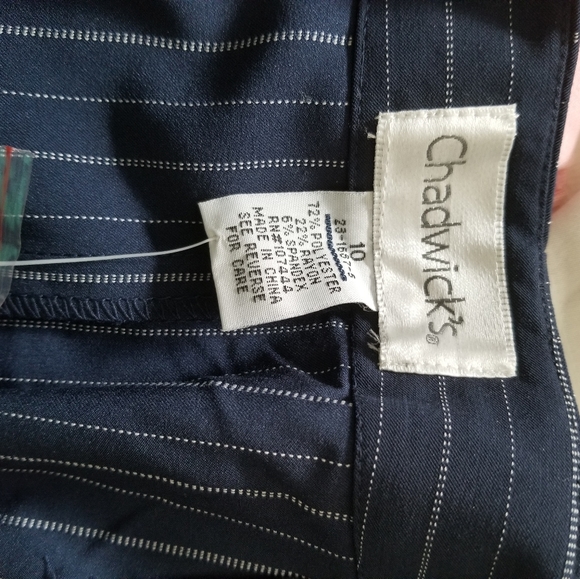 Pin stripe pencil skirt - Picture 4 of 4